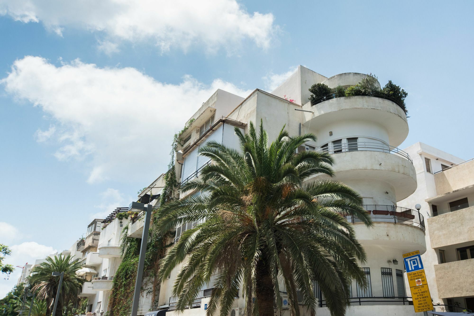 Lovely 1Bd W/ Private Balcony By Sea N' Rent Τελ Αβίβ Εξωτερικό φωτογραφία